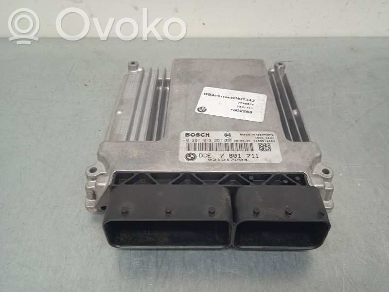 Unidad de control/módulo del motor   7801711,0281013251