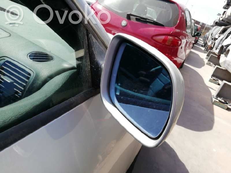 Audi A3 S3 8L Etuoven sähköinen sivupeili 