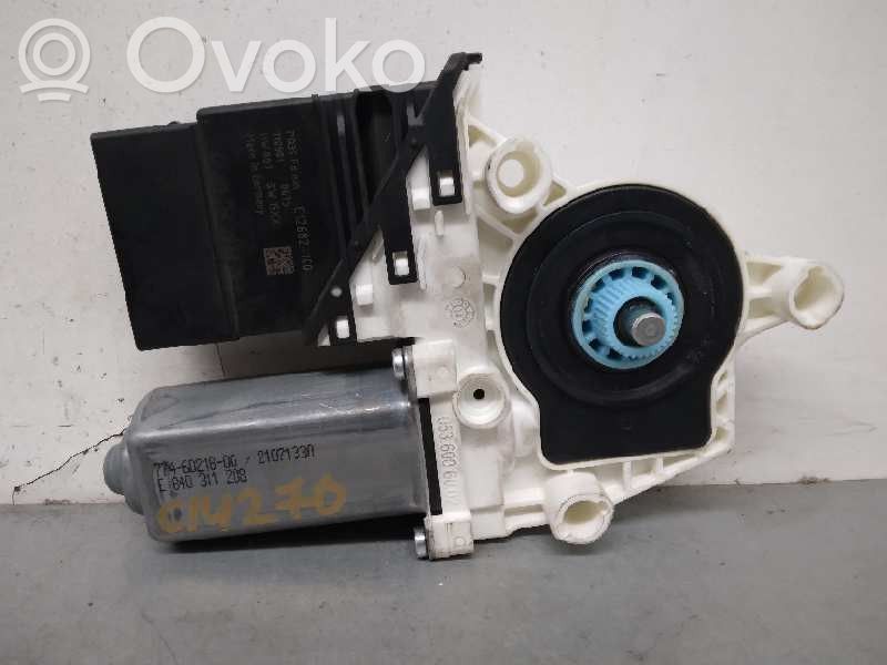 Seat Leon (1P) Takaoven ikkunan nostin moottorilla 