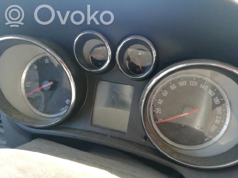 Opel Zafira B Tachimetro (quadro strumenti) 
