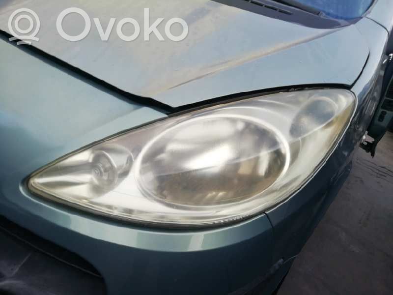 Peugeot 1007 Priekinis žibintas 