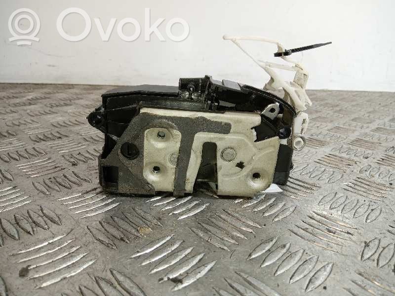 Ford Tourneo Front door lock 