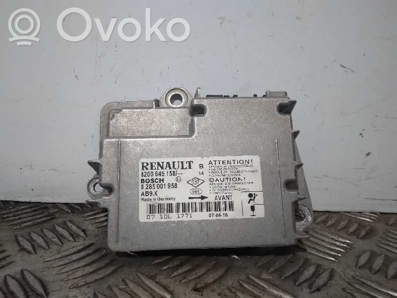 Unitate/modul de comandă airbaguri   8200645158,0285001958