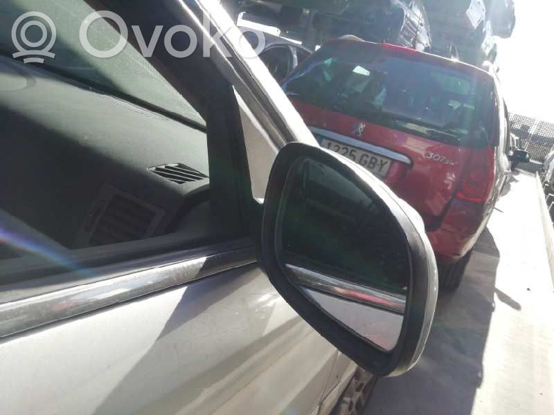 Opel Vectra C Зеркало (управляемое электричеством) 