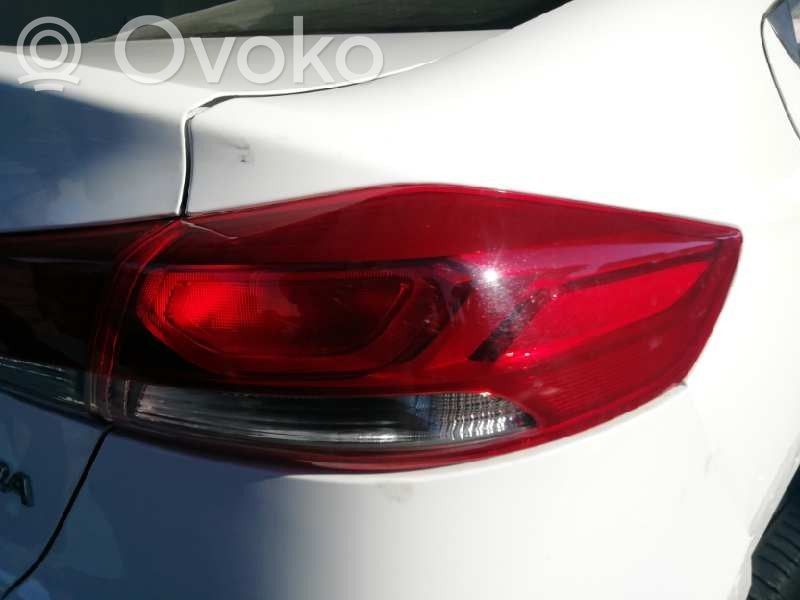 Hyundai Elantra VI Takavalot 