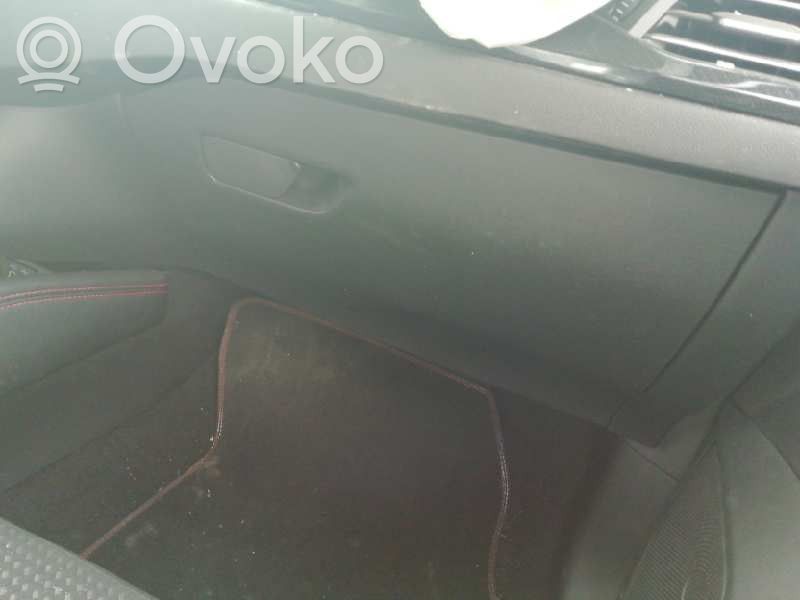 Ford Focus Daiktadėžė 