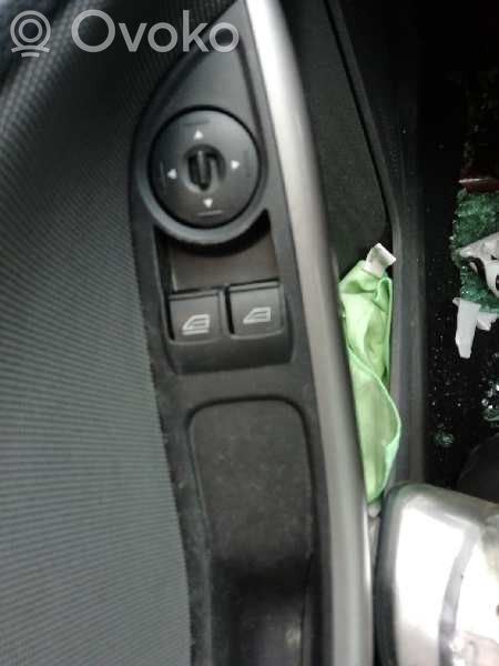 Electric window control switch   AM5T14A132EA