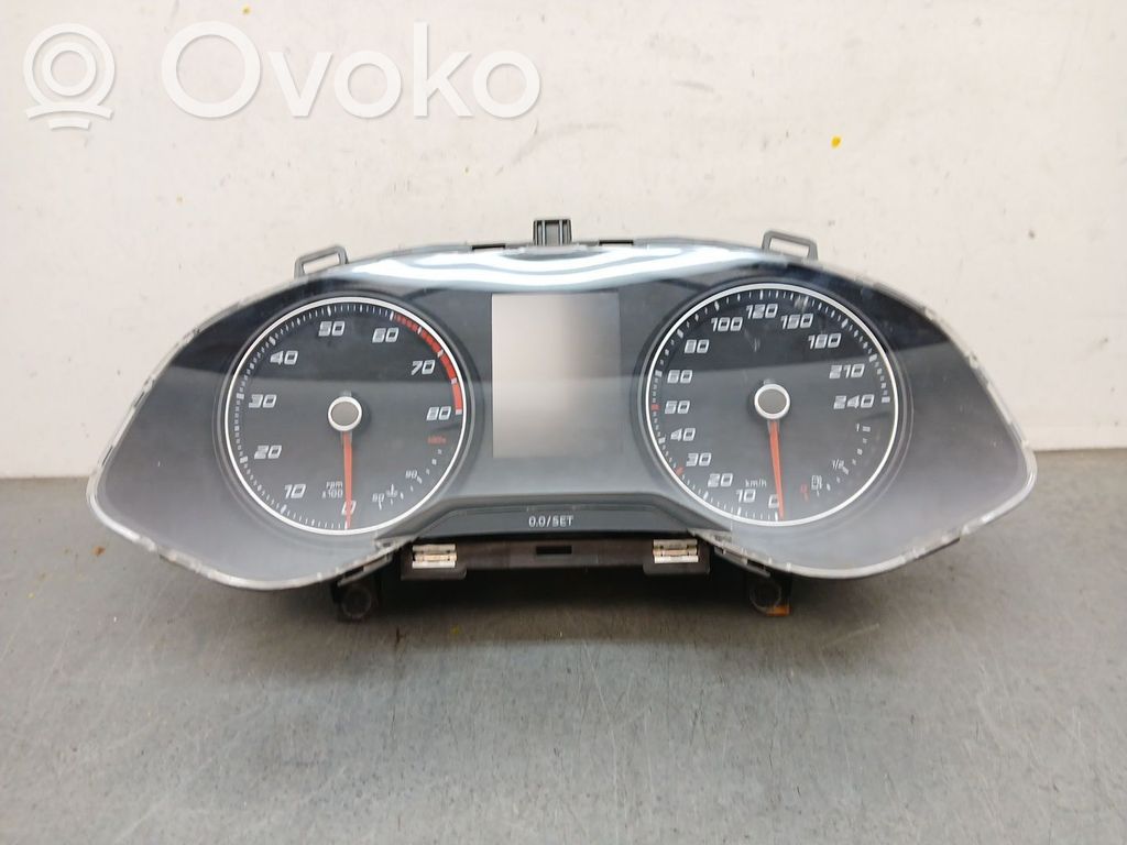 Seat Arona Nopeusmittari (mittaristo) 