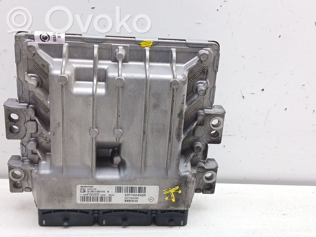 Renault Megane III Engine control unit/module 