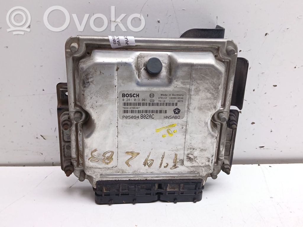 Unidad de control/módulo del motor   P05094802AC,0281013001