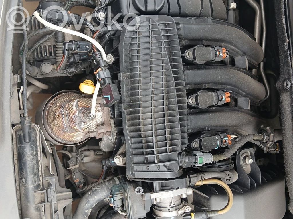 Peugeot 208 I Engine 