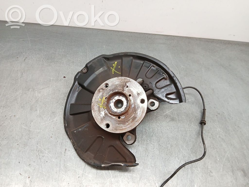 Smart ForTwo II Achsschenkel vorne 