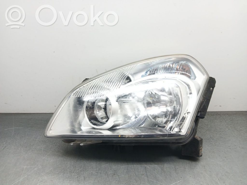 Nissan Qashqai+2 Scheinwerfer 