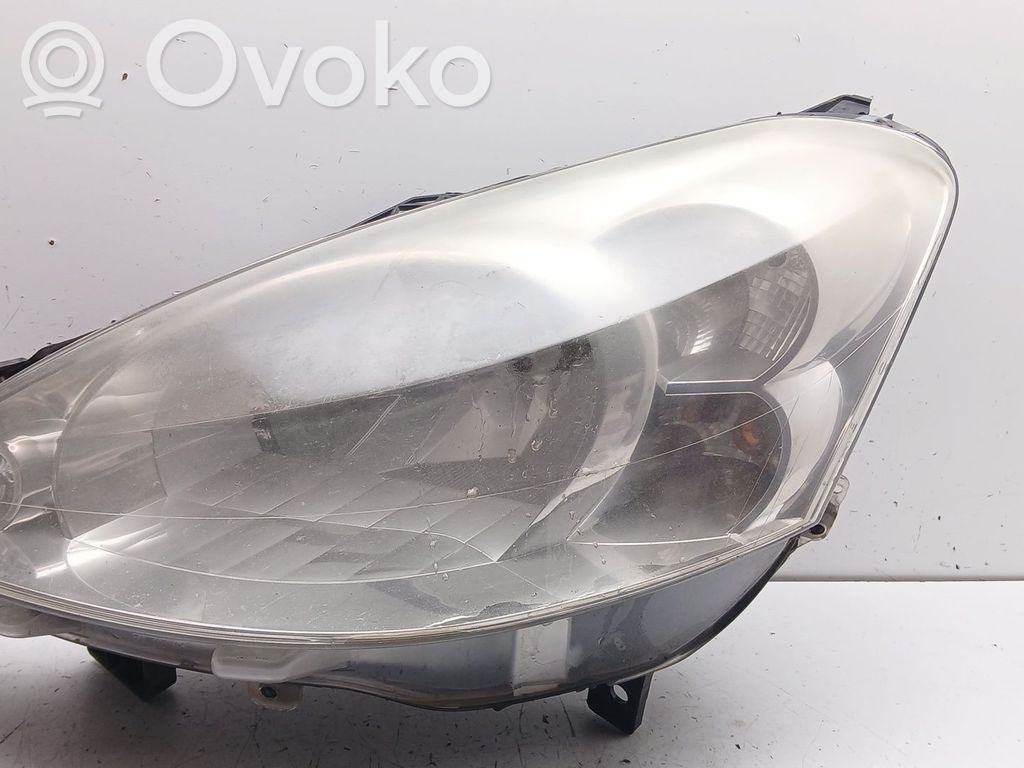 Peugeot Partner Headlight/headlamp 