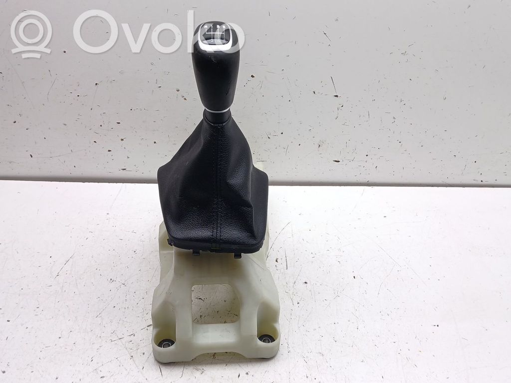 KIA Ceed Palanca de cambios 