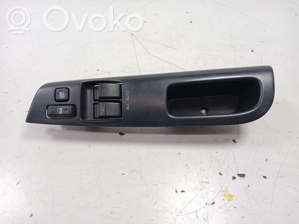 Toyota Corolla E120 E130 Electric window control switch 