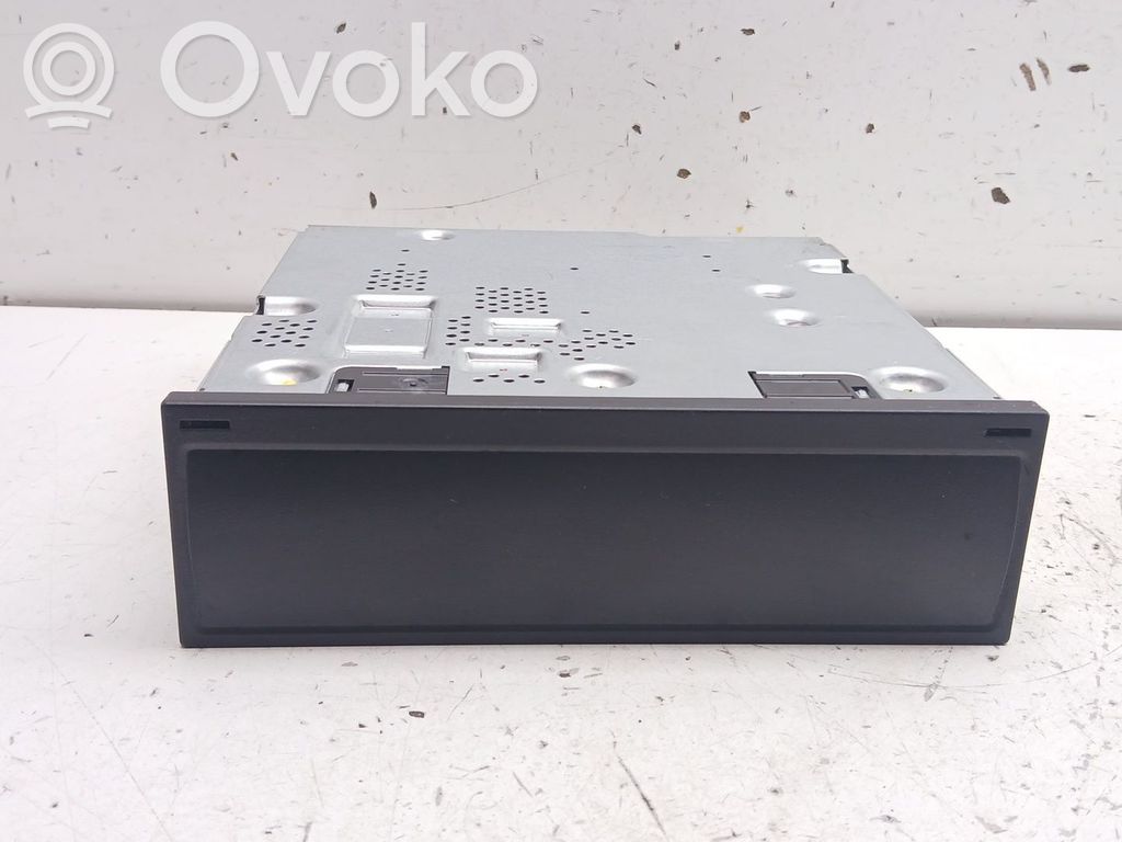Seat Arona Radio/CD/DVD/GPS head unit 