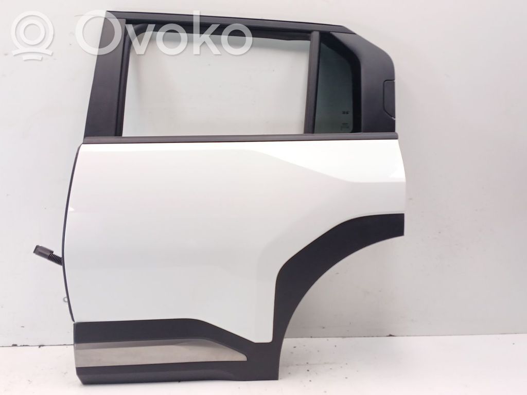 Galinės durys   77003EV000