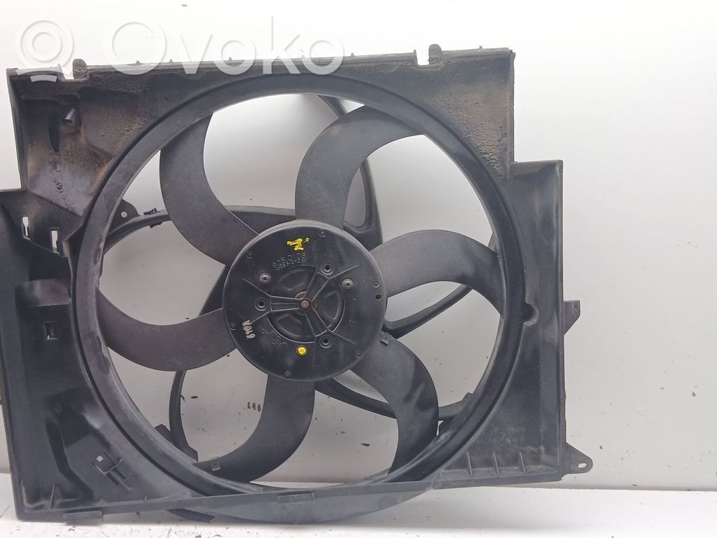 BMW 3 E90 E91 Elektrisks radiatoru ventilators 