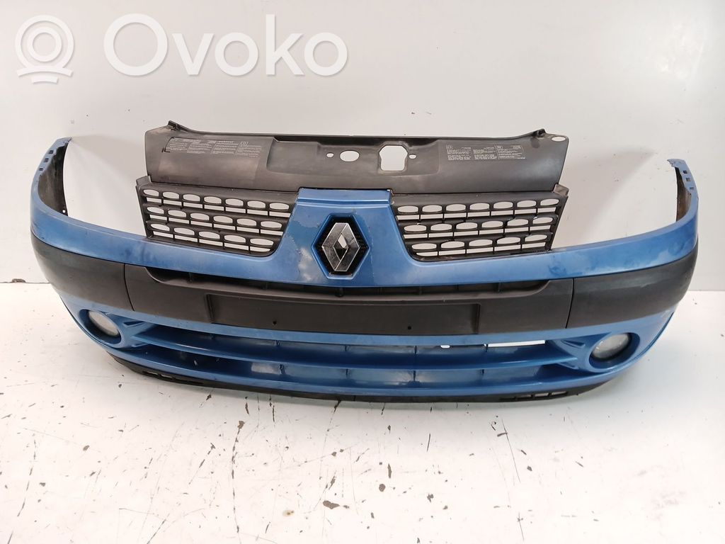 Renault Clio II Parachoques delantero 