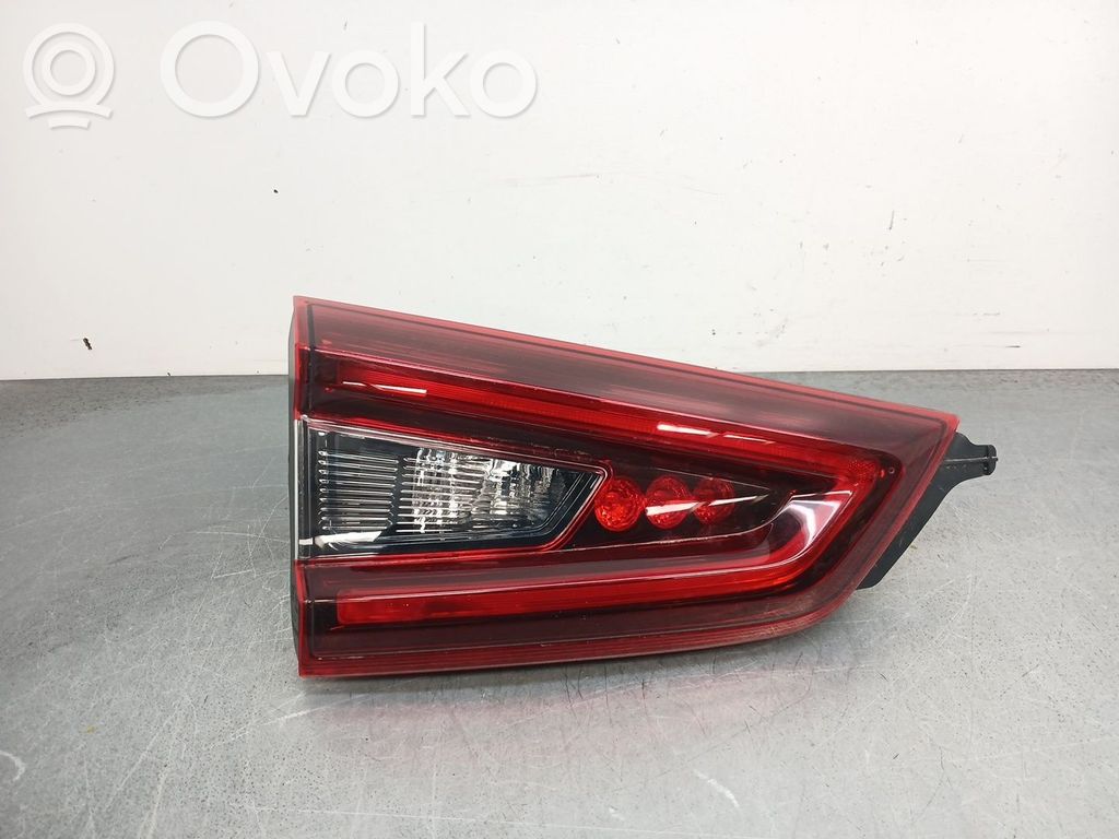 Nissan Qashqai Luci posteriori