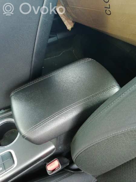 KIA Optima Reposabrazos 
