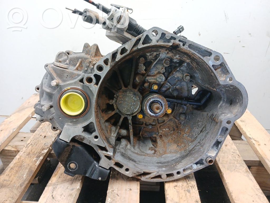 Manualna 5-biegowa skrzynia biegów   ZG27KJ,22000KM,MANUAL6V