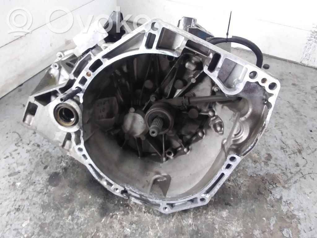 Manualna 5-biegowa skrzynia biegów   TL4068,57000KM,MANUAL6V