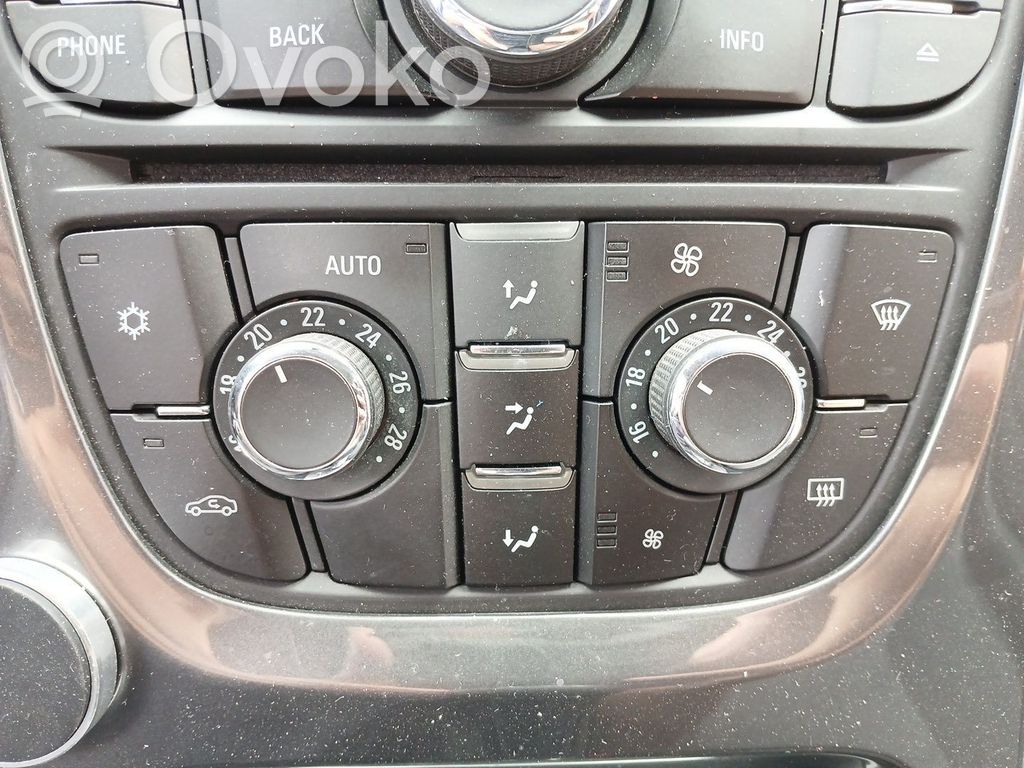 Opel Astra J Panel klimatyzacji 