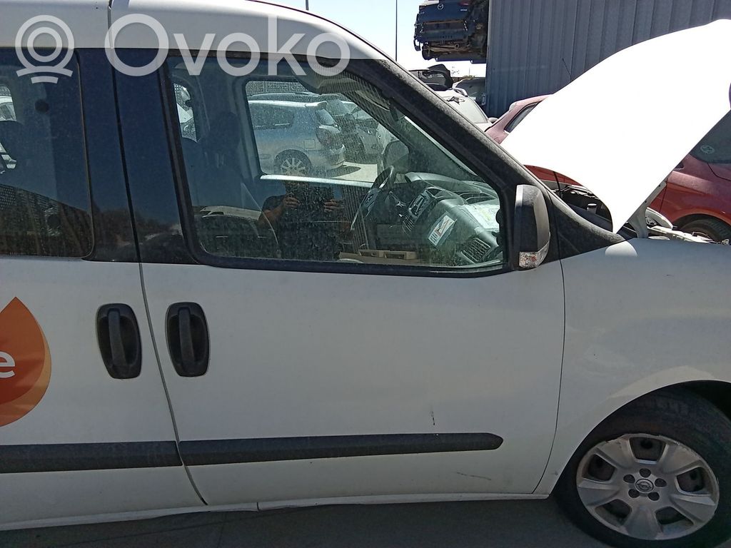 Opel Combo D Tür vorne