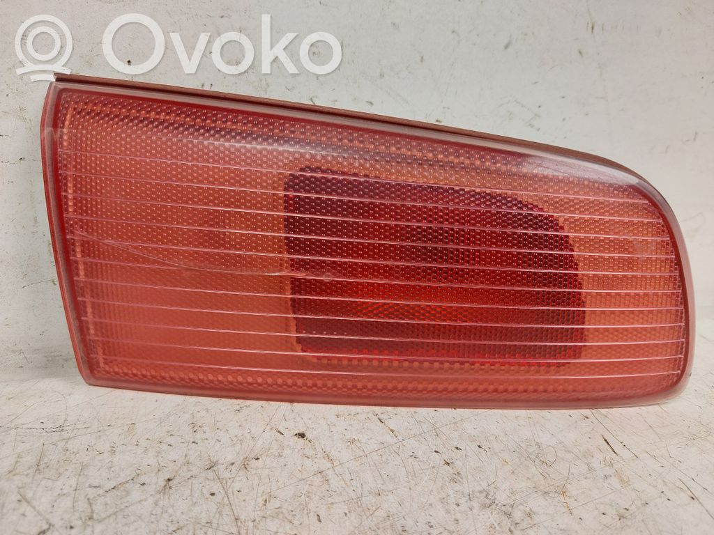 Mazda 2 Luces portón trasero/de freno 