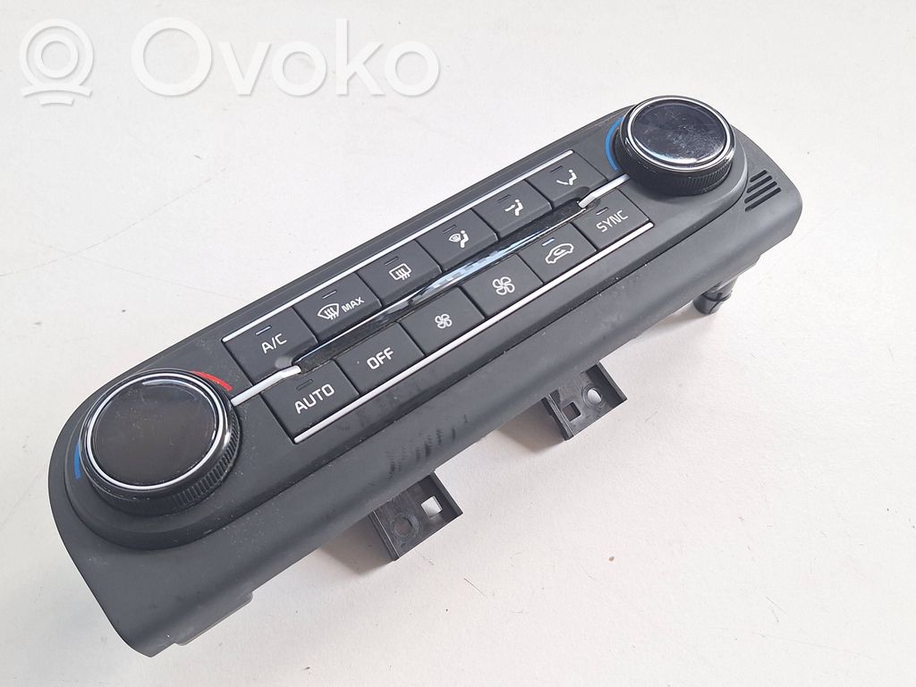 KIA Pro Cee'd III Climate control unit 