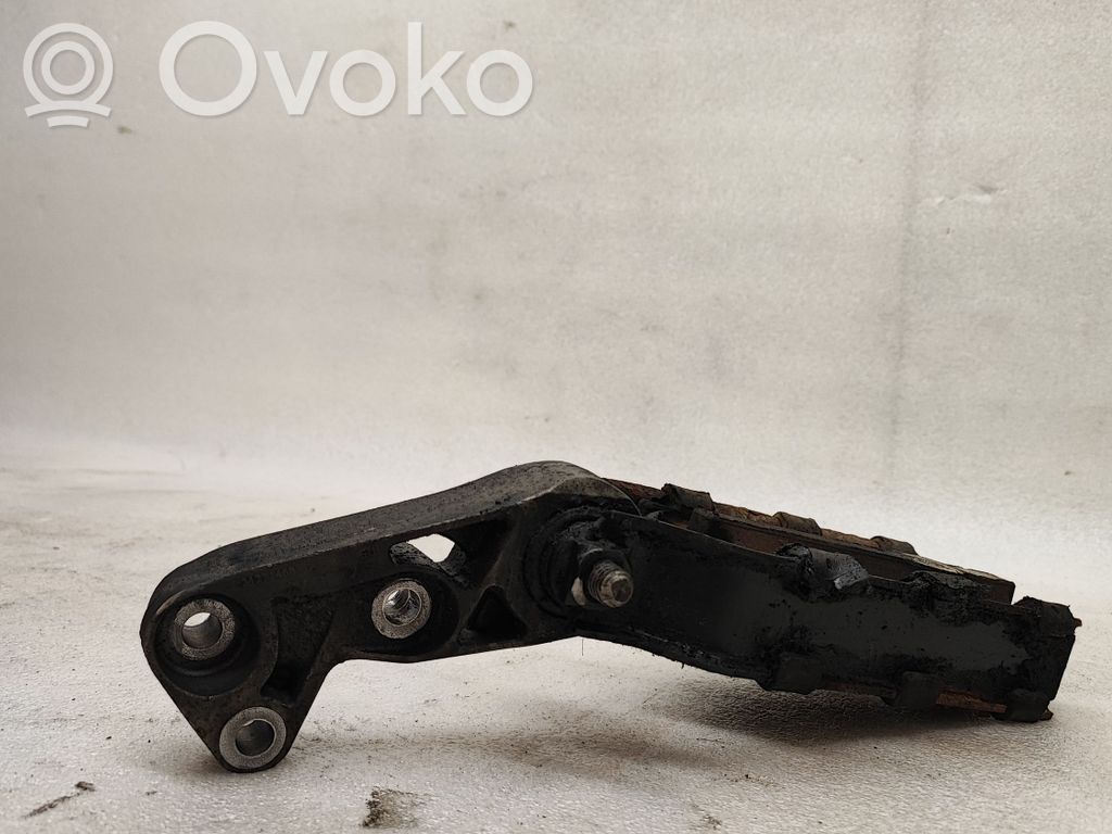 Volvo XC60 Gearbox mounting bracket 