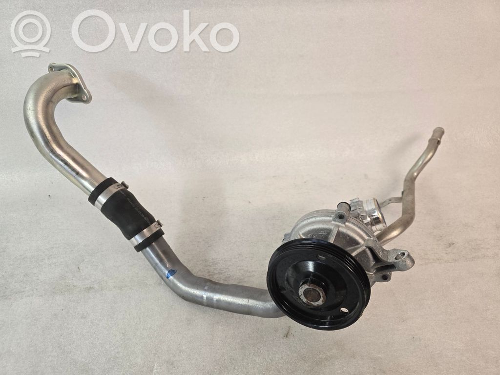 Volvo XC40 Pompe de circulation d'eau 
