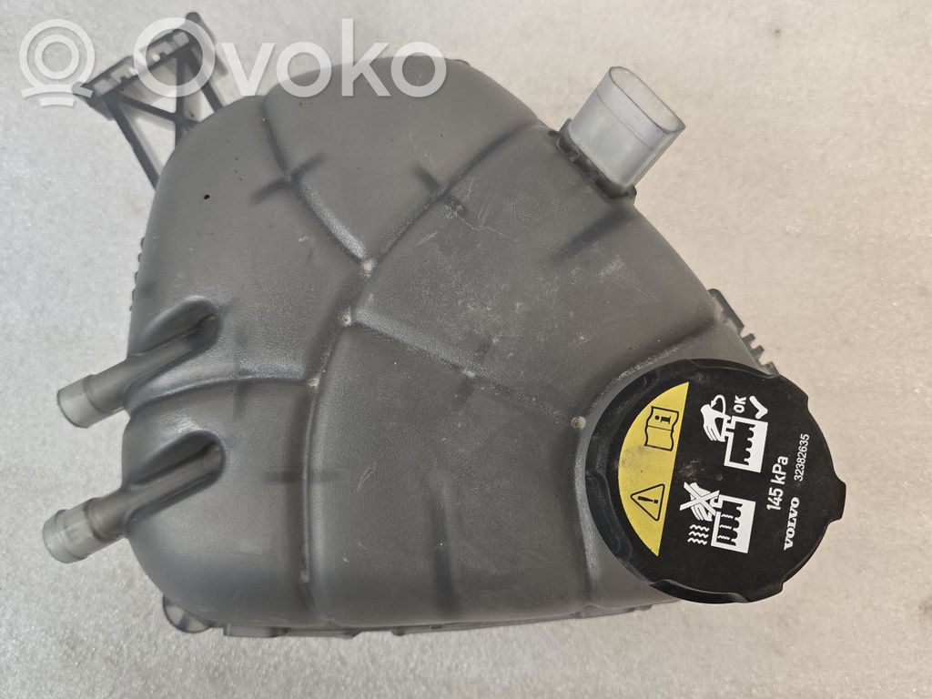 Volvo XC40 Zbiornik wyrównawczy chłodziwa 