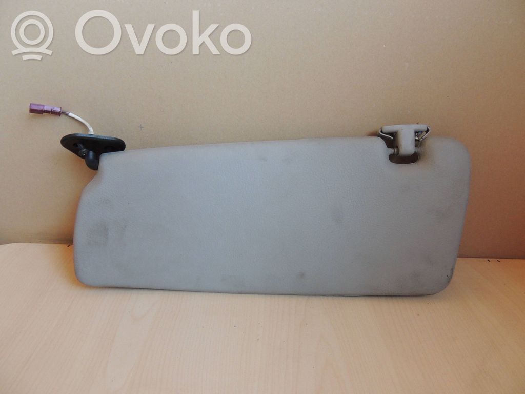 Sun visor