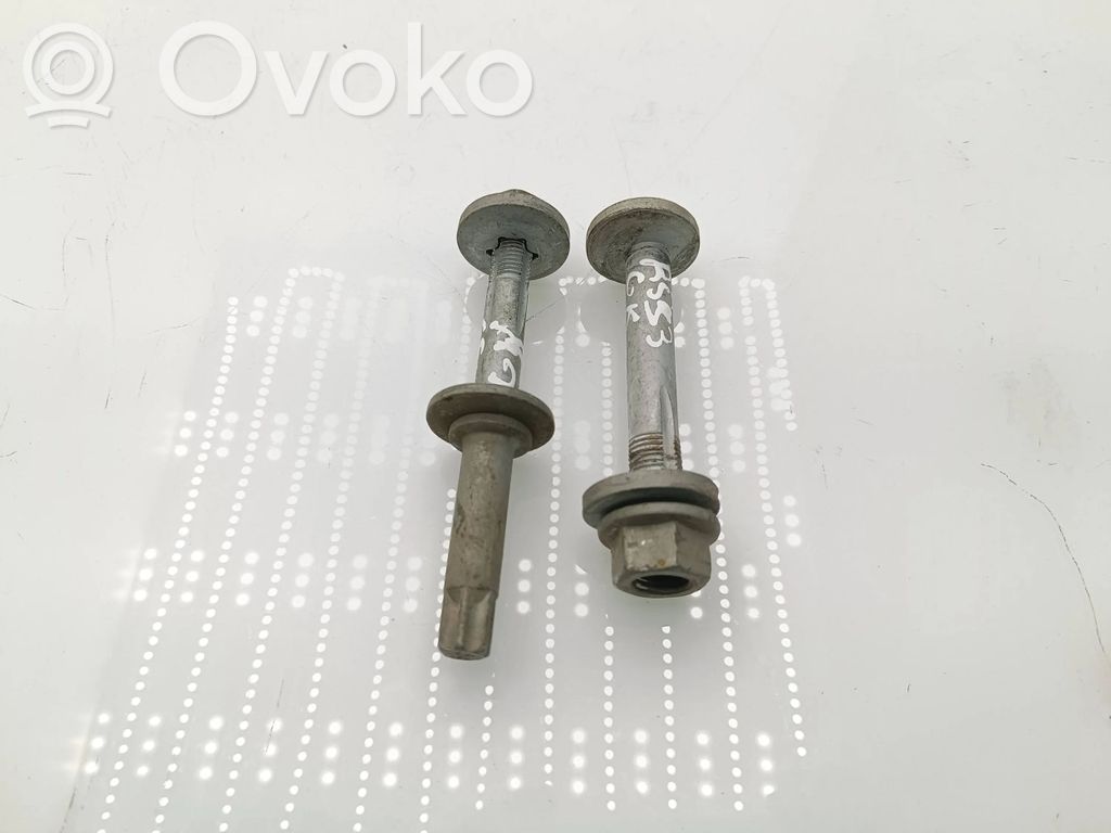 Śruba zbieżności zawieszenia osi tylnej   6888626,6796196
