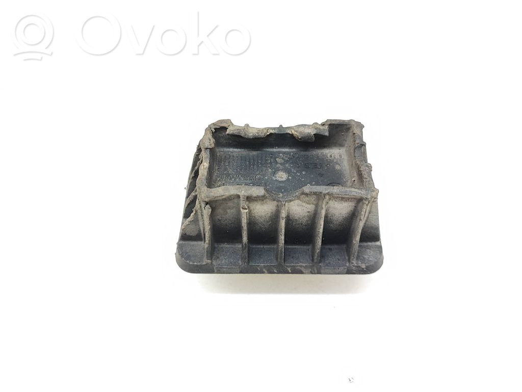BMW 7 F01 F02 F03 F04 Jacking socket point 