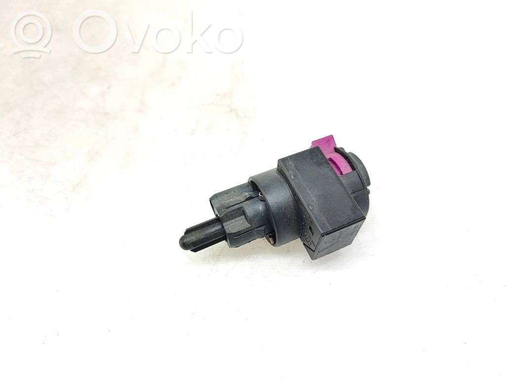 Audi A4 S4 B8 8K Brake pedal sensor switch 