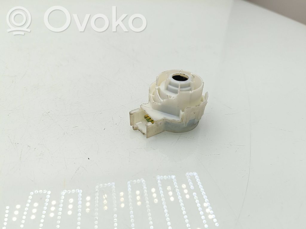 Volkswagen Golf VII Ignition lock contact 