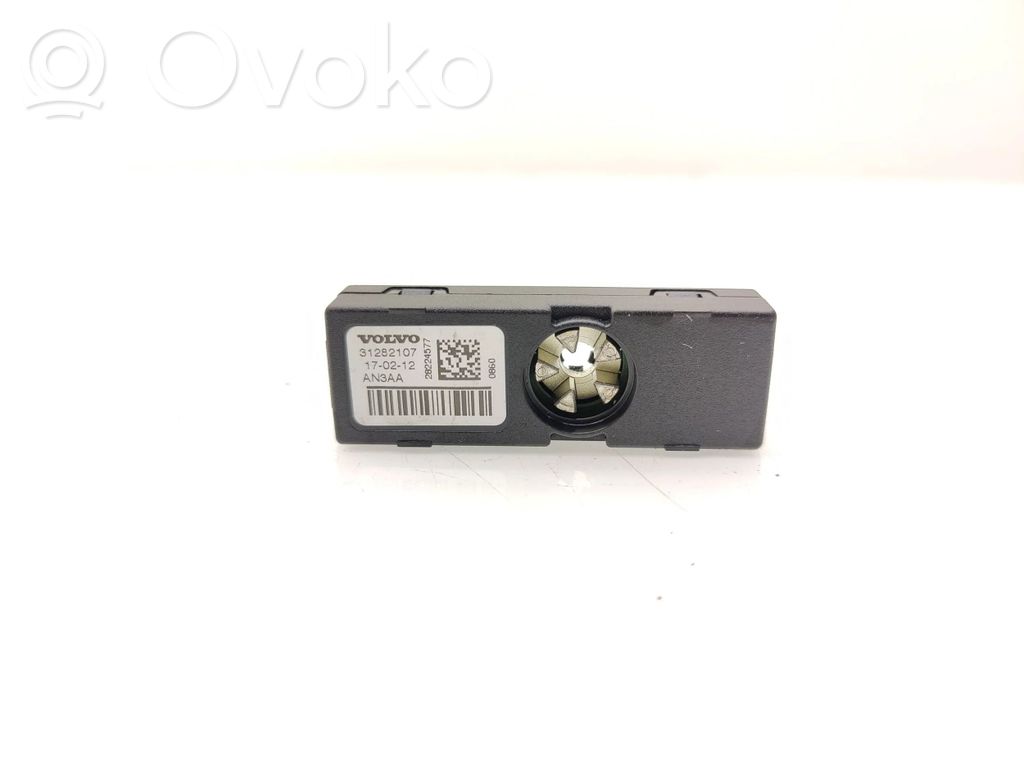 Volvo V60 Aerial antenna amplifier 