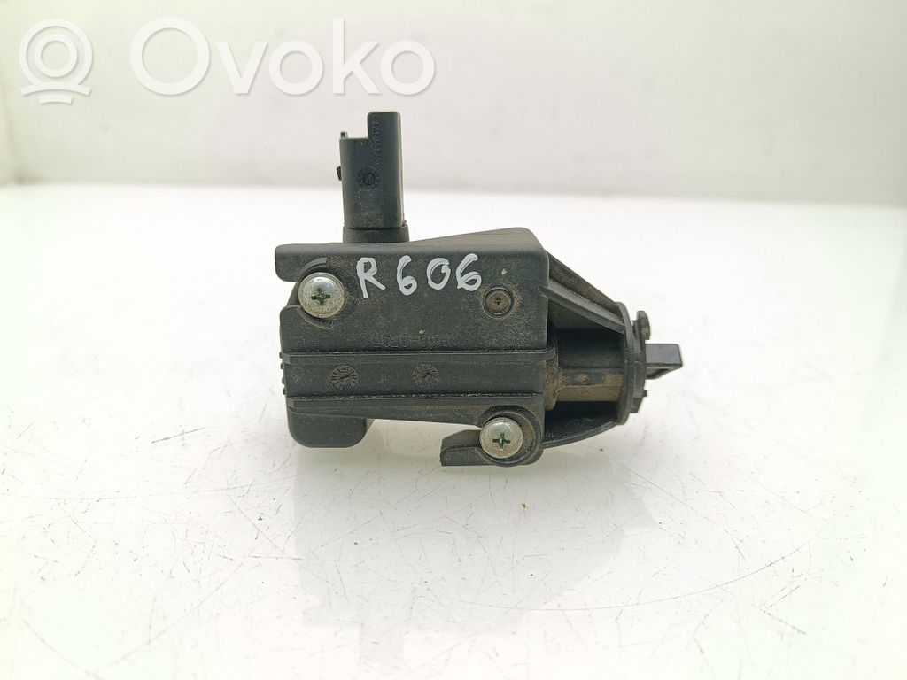 Peugeot 508 Fuel tank cap lock motor 