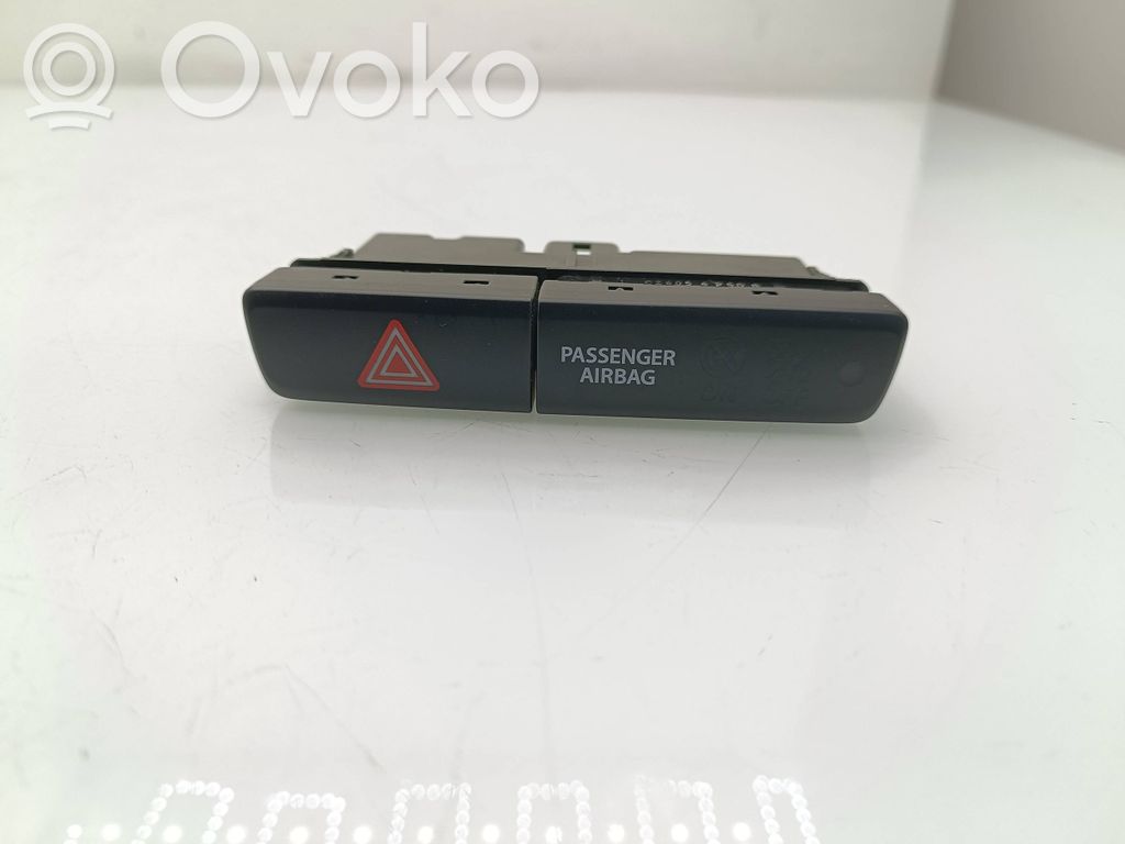 Suzuki Vitara (LY) Hazard light switch 