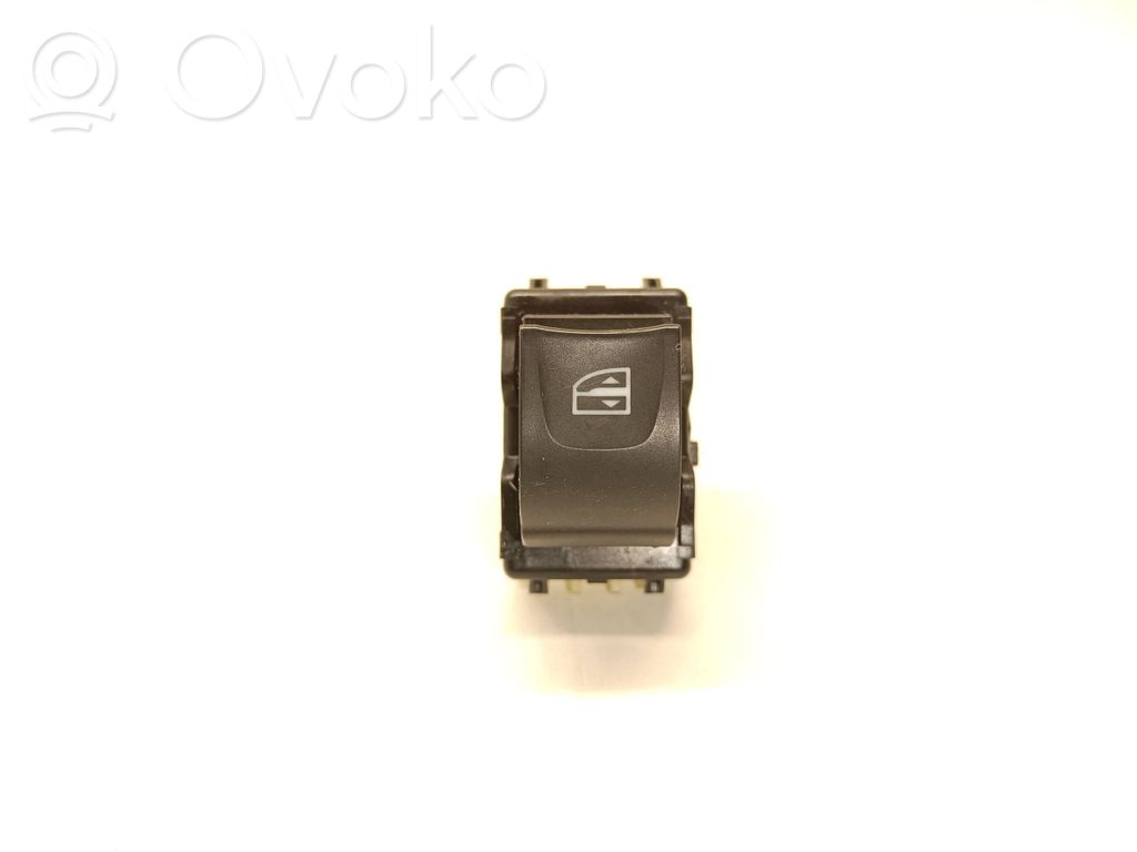Renault Clio IV Electric window control switch 