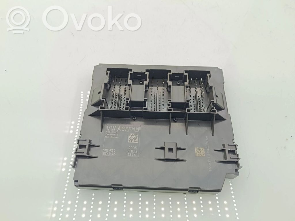 Volkswagen PASSAT B7 Módulo de confort/conveniencia 