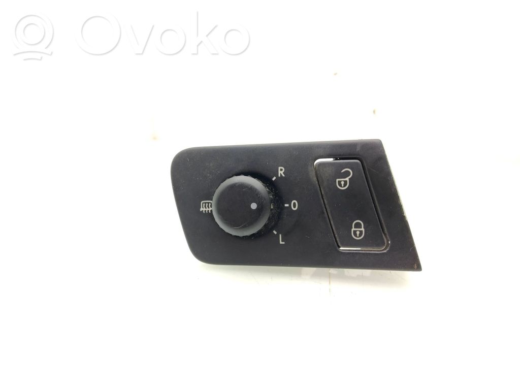 Volkswagen Caddy Wing mirror switch 