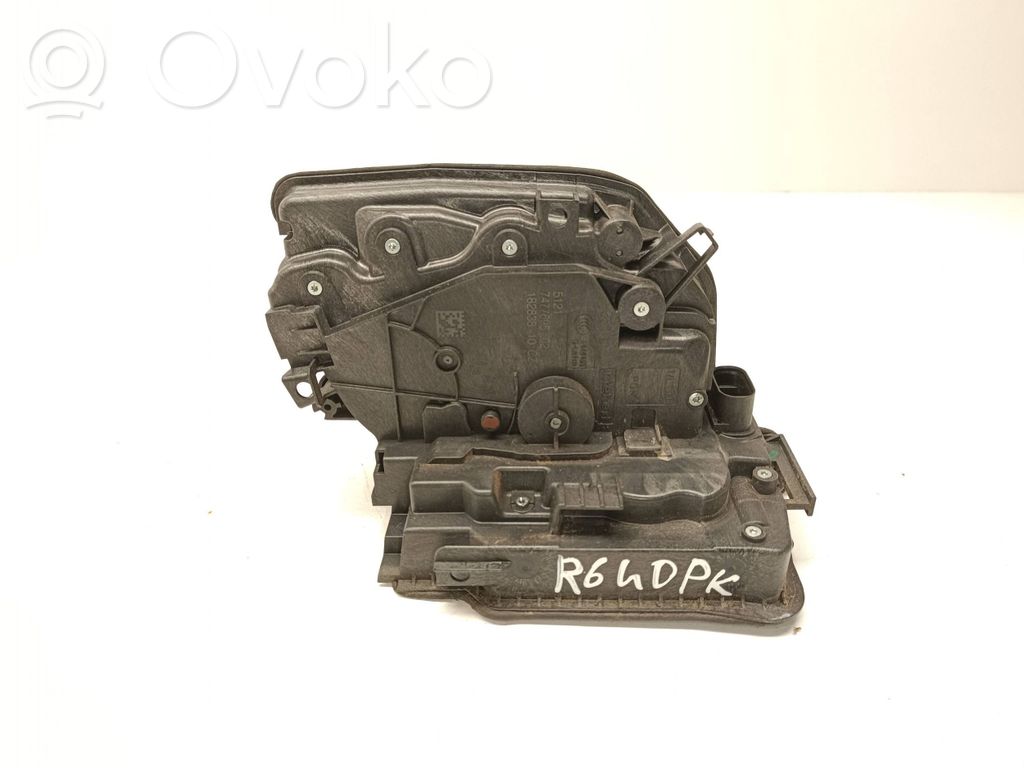 BMW 5 G30 G31 G38 Front door lock 