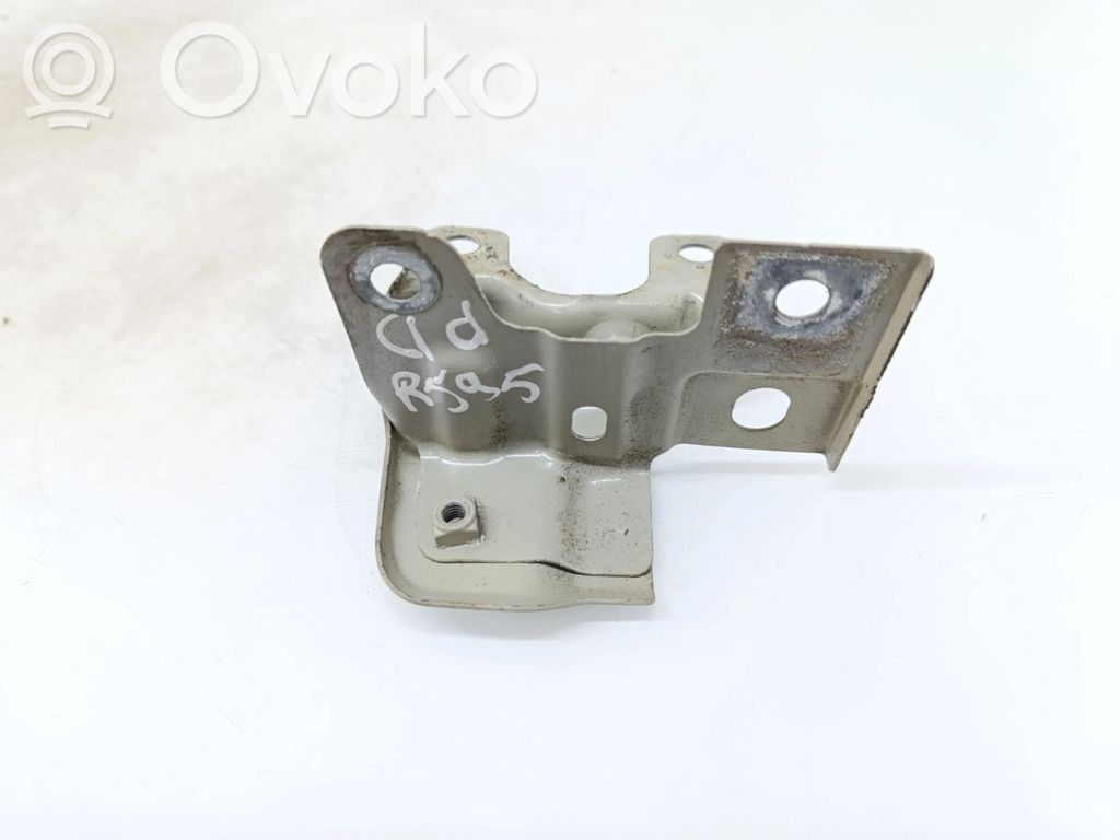 Skoda Kodiaq Fender mounting bracket 