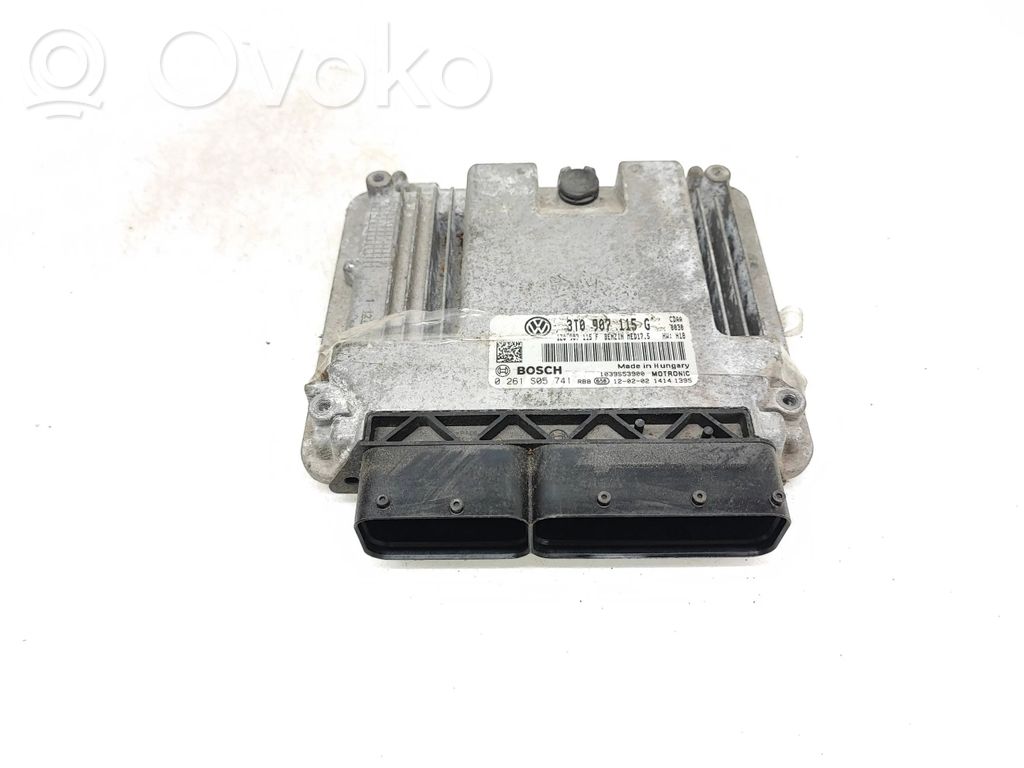 Skoda Octavia Mk2 (1Z) Engine control unit/module 