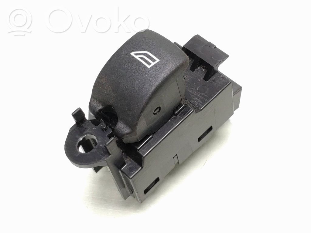 Volvo V70 Electric window control switch 